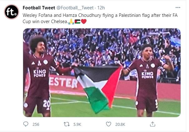 Wesley Fofana dan Hamza Choudhury kibarkan bendera Palestina. (Twitter/@Football__Tweet)