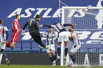 Sebelum Alisson Becker, Ini 5 Kiper yang Pernah Cetak Gol di Premier League