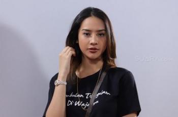 Dedikasi! Pergelangan Tangan Cedera, Anya Geraldine Tetap Ngegym