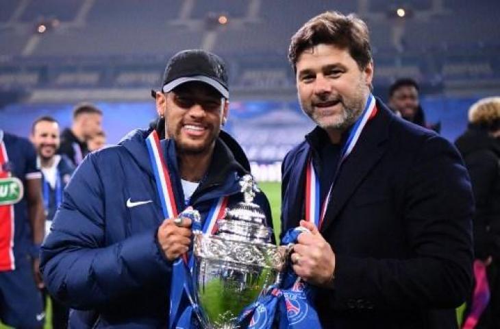 Mauricio Pochettino dan Neymar saat membawa PSG juara Piala Prancis. (FRANCK FIFE / AFP)