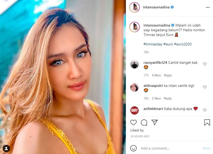 Intan Saumadina begadang demi saksikan laga Euro 2020. (Instagram/intansaumadina)