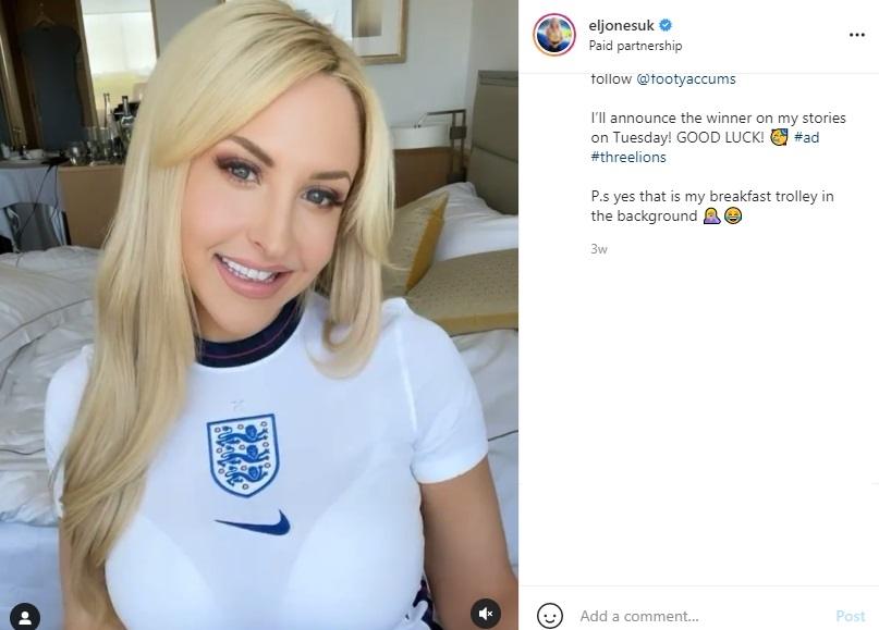 Potret Emma Jones, sosok presenter Euro 2020 yang mencuri perhatian. (Instagram/eljonesuk)