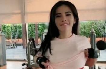 Heboh! Maria Vania Buka Baju Depan Kamera, Netizen Kaget Ada Tato