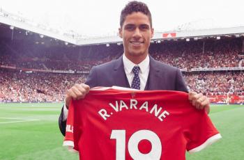 Raphael Varane Resmi Diperkenalkan Man United