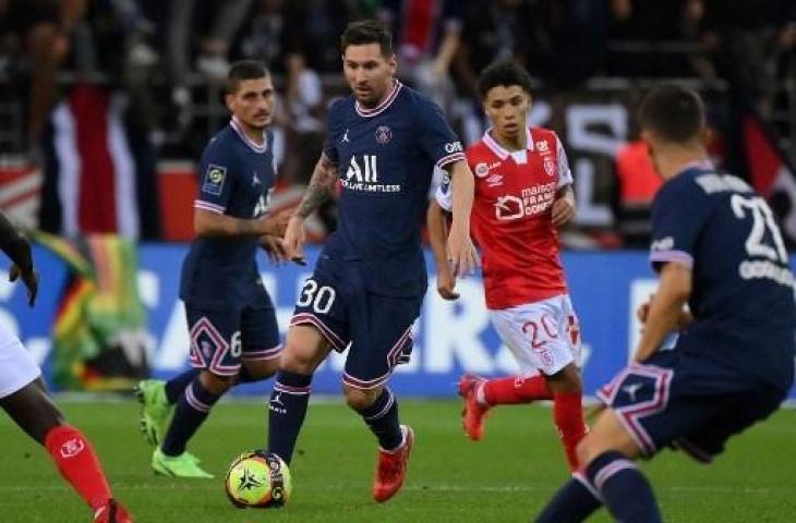 Aksi Lionel Messi di laga debutnya bersama PSG. (FRANCK FIFE / AFP)