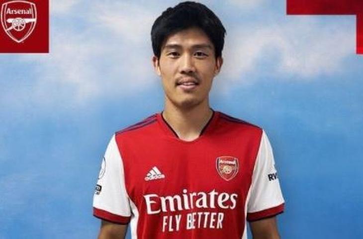 Takehiro Tomiyasu resmi bergabung Arsenal. (Instagram/@arsenal)