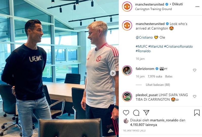 Cristiano Ronaldo  bersama pelatih Manchester United, Ole Gunnar Solskjaer. (Instagram/@manchesterunited)