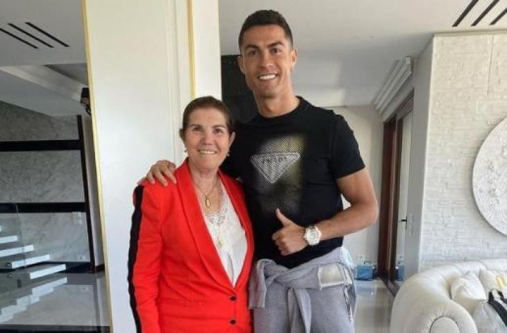 Maria Dolores dan Cristiano Ronaldo. (Instagram/doloresaveiroofficial)