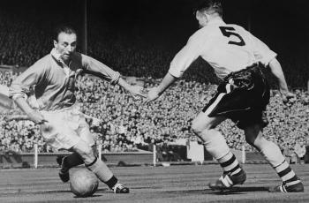 Mengenal Stanley Matthews, Pesepak Bola Pertama yang Raih Ballon d'Or pada 1956