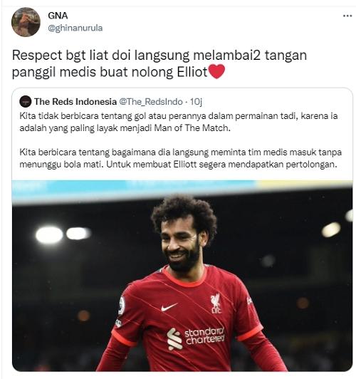 Mo Salah menjadi sorotan saat panggil tim medis untuk menolong Elliott. (Twitter)