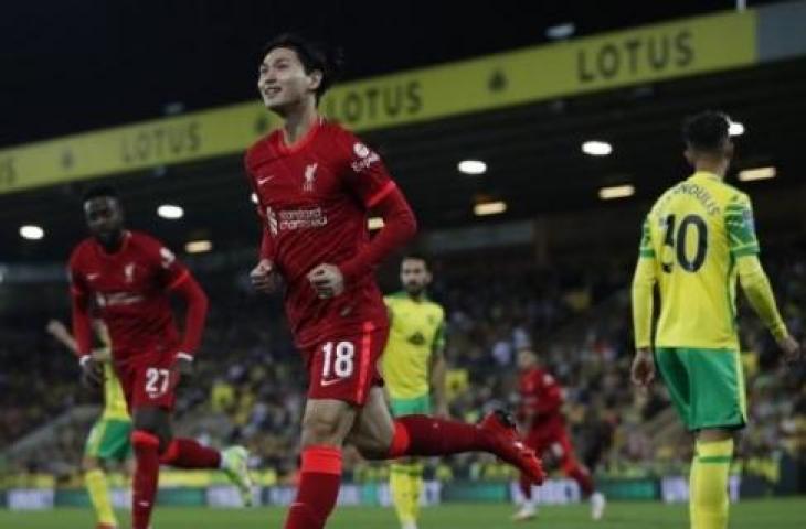 Penyerang Liverpool Takumi Minamino merayakan gol pertamanya ke gawang Norwich City pada laga putaran ketiga Piala Liga Inggris di Stadion Carrow Road, Norwich, Inggris, Selasa (21/9/2021) waktu setempat. (ANTARA/REUTERS/ACTION IMAGES/Paul Childs)