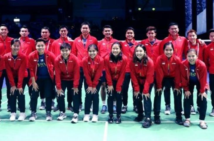 Tim bulu tangkis Indonesia di Sudirman Cup 2021, pada Senin (27/09). (Foto/PBSI)