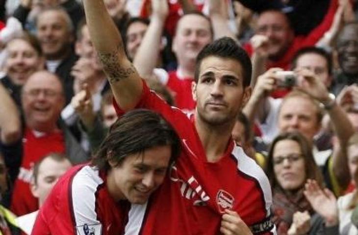 Cesc Fabregas kala berseragam Arsenal. (Ian Kington/AFP)