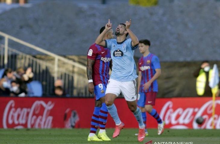 Selebrasi Nolito setelah mencetak gol kedua Celta Vigo dalam pertandingan LaLiga pekan ke-13 lawab Barcelona pada 6 November 2021. ANTARA/REUTERS/MIGUEL VIDAL