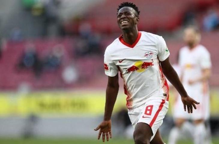 Gelandang RB Leipzig, Amadou Haidara. (Rolf Vennenbernd/AFP)