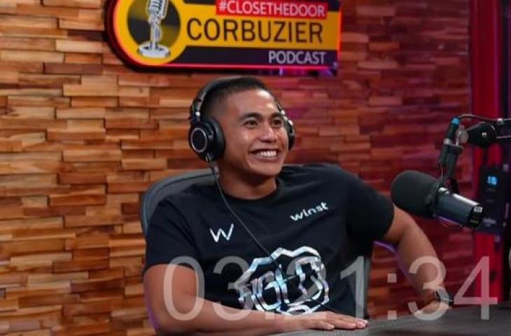 Mantan atlet voli, Aprilio Manganang. (YouTube/Deddy Corbuzier)