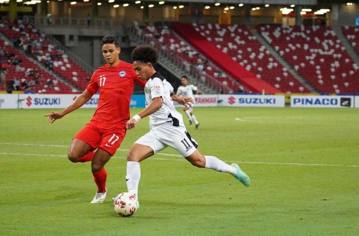 Pemain Timor Leste beraksi saat lawan Singapura. (Dok. Piala AFF)