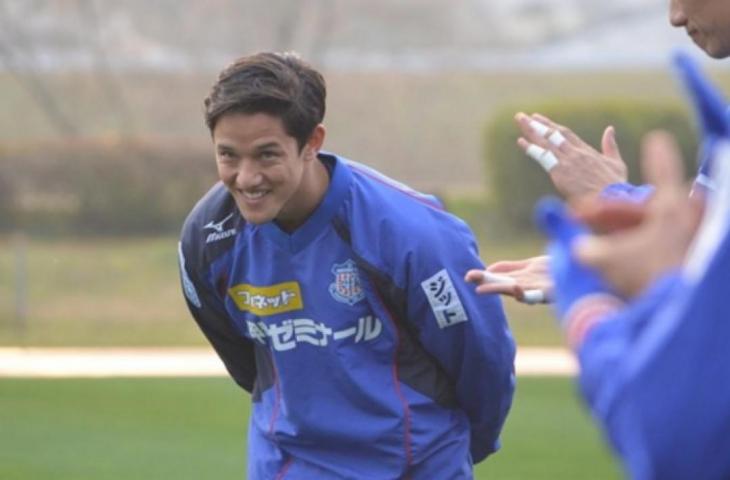 Irfan Bachdim menjalani latihan perdana bersama Ventforet Kofu. (Dok. Ventforet)