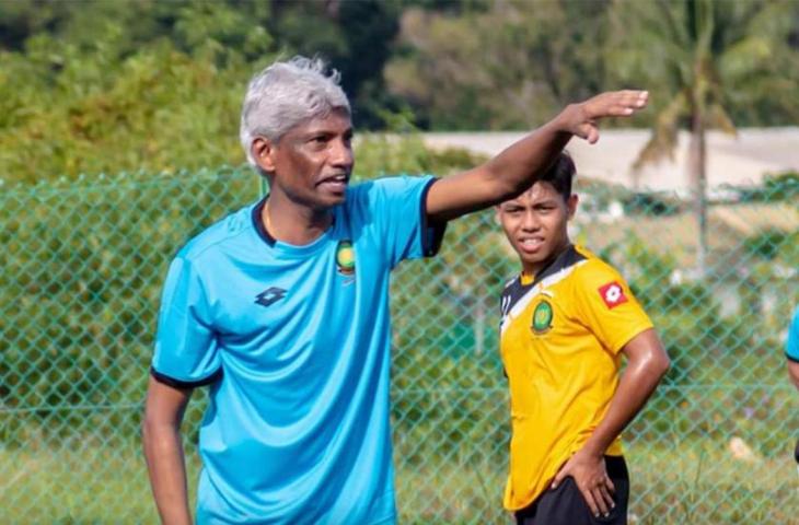 Datuk K. Rajagobal saat melatih perdana Timnas Brunei Darussalam. (Dok. VocketFC)