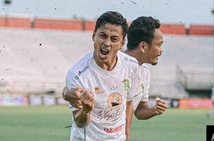 Samsul Arif mencetak hattrick di laga Persebaya vs Persikabo. (Dok. Persebaya)