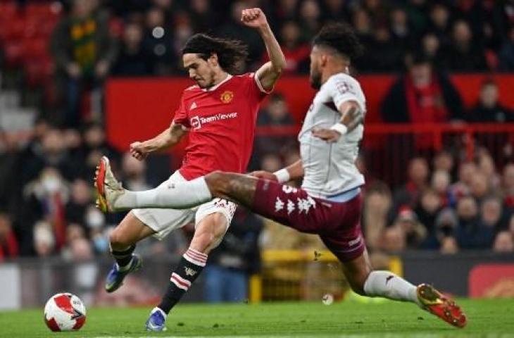 Aksi Edinson Cavani saat Manchester United kalahkan Aston Villa 1-0 di Piala FA. (PAUL ELLIS / AFP)