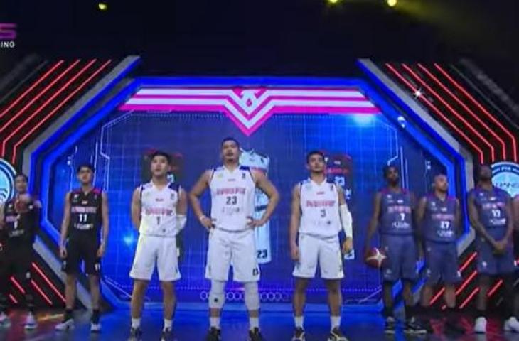 RANS PIK Basketball mengenalkan jersey. (YouTube/RANS Entertainment)