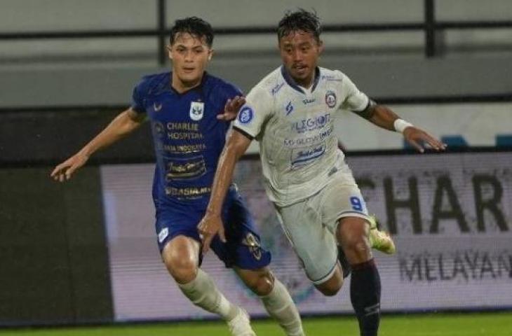 PSIS Semarang vs Arema FC pada pekan 20 Liga 1 2021 di di Stadion Kapten I Wayan Dipta, Gianyar Bali, Senin (17/1/2022). [Arema FC]