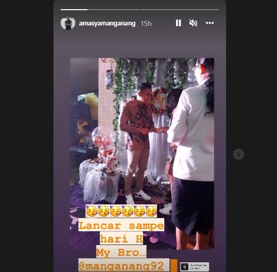 Aprilio Manganang resmi tunangan dengan Clara. (Instagram/@amasyamanganang)