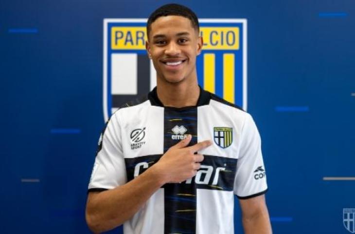 Pemain keturunan Indonesia, Jayden Oosterwolde, resmi bergabung Parma. (Twitter/@ParmaCalcio_en)