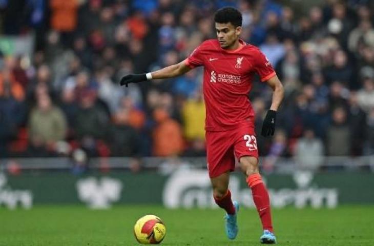 Aksi debut Luis Diaz saat Liverpool kalahkan Cardiff City 3-1 di Piala FA. (PAUL ELLIS / AFP)