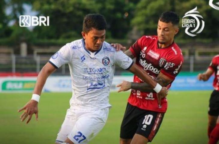 Potret aksi Stefano Lilipaly saat Bali United kalahkan Arema FC 2-1 di Liga 1 2021. (Instagram/liga1match)