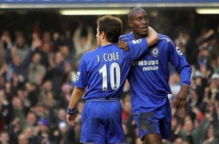 Carlton Cole saat masih bersegam Chelsea. (John D Mchugh/AFP)