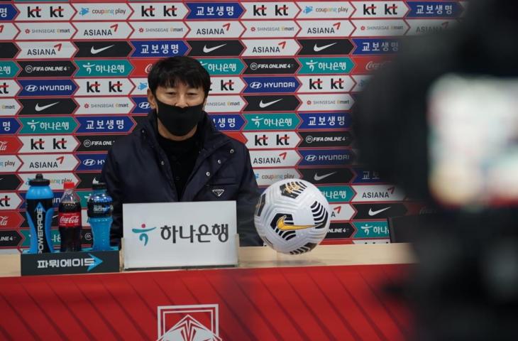 Pelatih Timnas Indonesia U-19, Shin Tae-yong, saat konferensi pers usai lawan Korea Selatan. (Dok. PSSI)