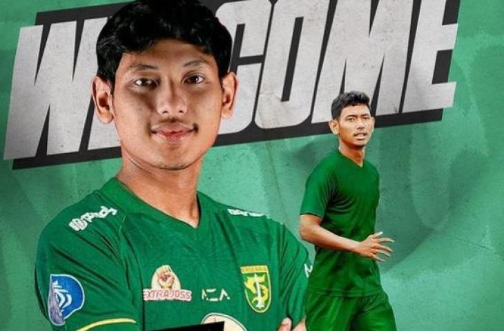 Salman Alfarid resmi menjadi pemain baru Persebaya Surabaya. (Instagram/@persebaya)