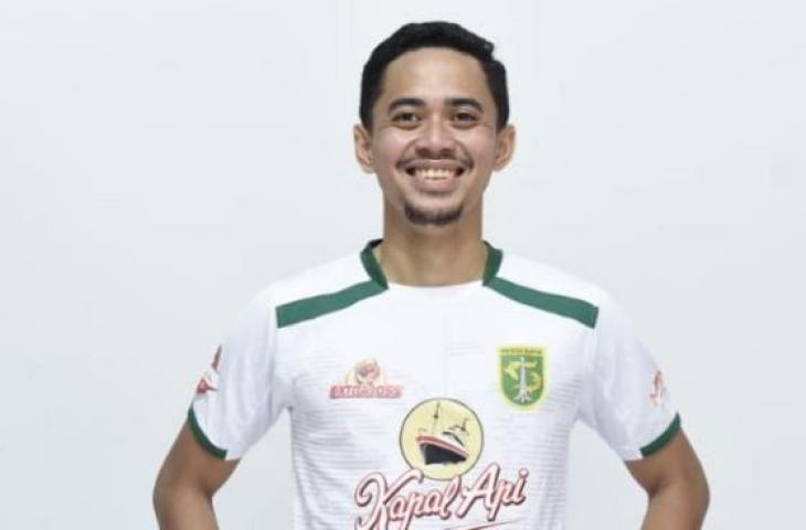 Reva Adi Utama saat masih berseragam Persebaya Surabaya. (Instagram/rvadiutama5)