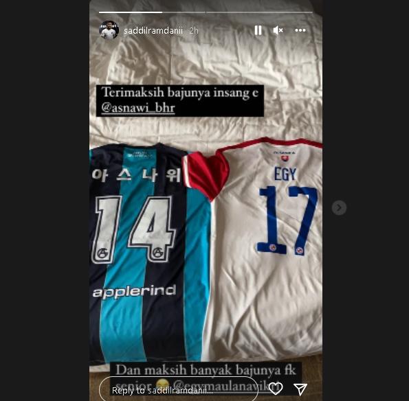 Saddil Ramdani dapat jersey Asnawi Mangkualam dan Egy Maulana Vikri. (Instagram/@saddilramdani)