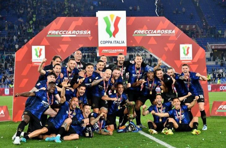 Inter Milan juara Piala Italia musim 2021/22 usai kalahkan Juventus 4-2 di partai final pada 12 Meis 2022. ANTARA/AFP/ISABELLA BONOTTO