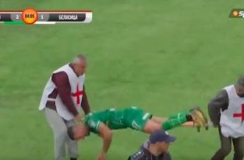 Viral Tingkah Aneh Pemain Liga Bulgaria Guling-guling di Tanah buat Ulur Waktu Pertandingan