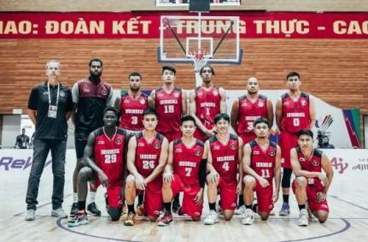 Timnas basket putra Indonesia di SEA Games 2021. [Perbasi]