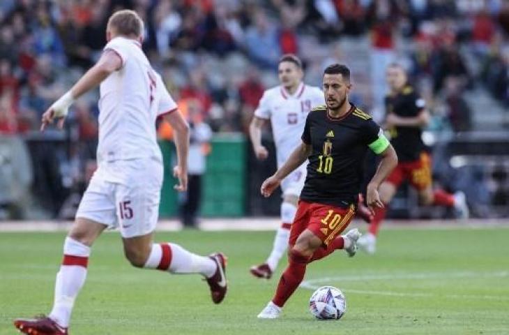 Potret aksi Eden Hazard saat Belgia lumat Polandia 6-1 dalam lanjutan UEFA Nations League. (AFP)