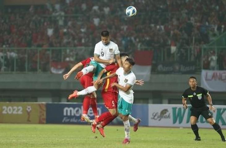 Timnas Indonesia U-19 vs Vietnam di fase grup A Piala AFF U-19 2022. (dok.AFF)