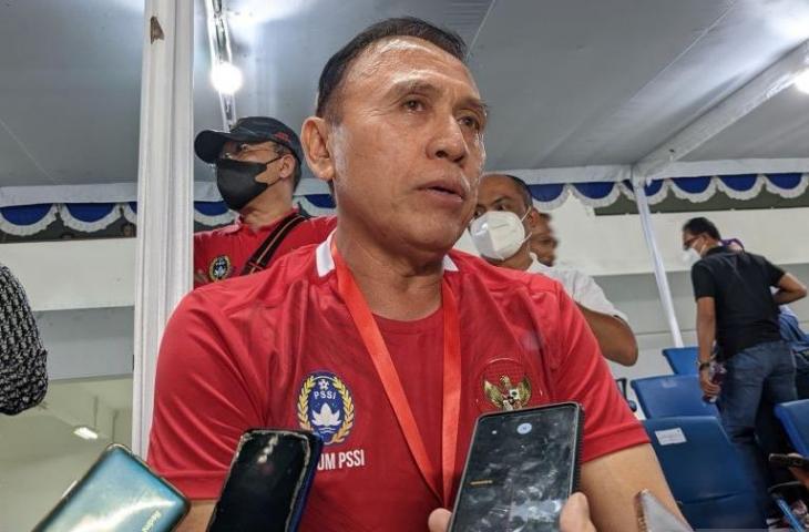 Ketua Umum PSSI Mochamad Iriawan memberikan pernyataan kepada pewarta usai laga Grup A Piala AFF U-16 2022 Indonesia melawan Filipina di Stadion Maguwoharjo, Sleman, Yogyakarta, Minggu (31/7/2022), Pertandingan itu berakhir dengan skor 2-0 untuk kemenangan Indonesia. (Michael Siahaan)