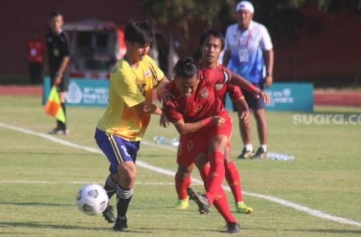 Suasana laga tim sepak bola CP Indonesia vs Thailand. [Suara.com / Ronald Seger Prabowo]