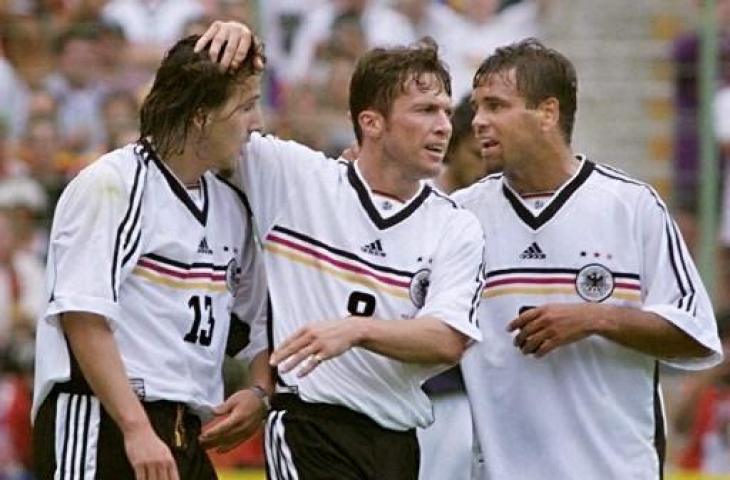 Lothar Matthaeus (tengah) saat masih bermain bersama Timnas Jerman. (AFP)