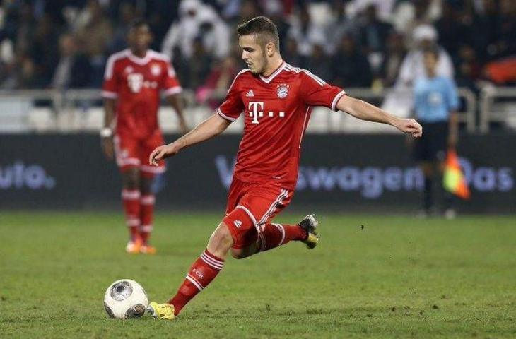 Ylli Sallahi saat berseragam Bayern Munich. (Twitter)