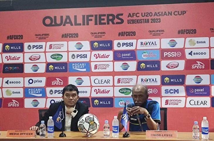 Pelatih Timor Leste U-19 Gopalkrishnan A S Ramasamy di konferensi pers Kualifikasi Piala Asia U-20 2023, Rabu (14/9/2022). (www.mxkc.sbs/Arif Budi S.)