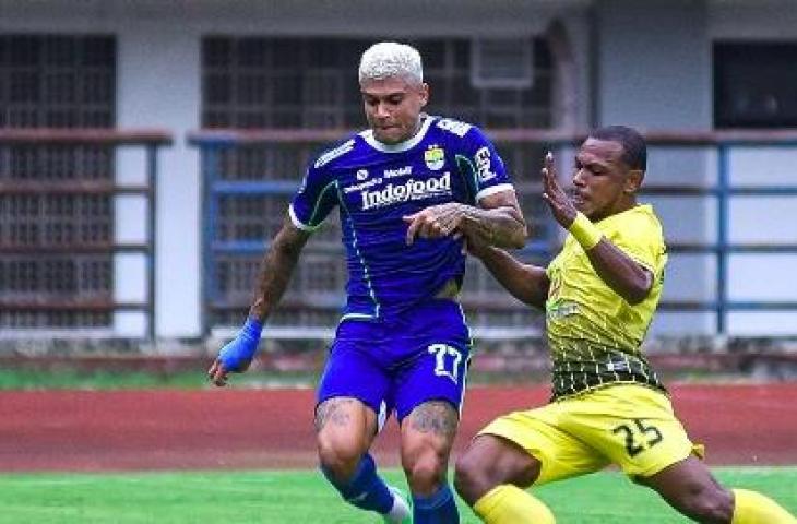 Ciro Alves cetak dua gol saat Persib Bandung kalahkan Barito Putera 5-2 di Liga 1 2022. (Dok. Persib)