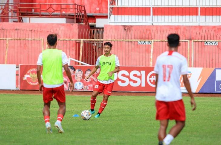 Pemain Deltras Sidoarjo jalani latihan. (dok.Putra Delta Sidoarjo)