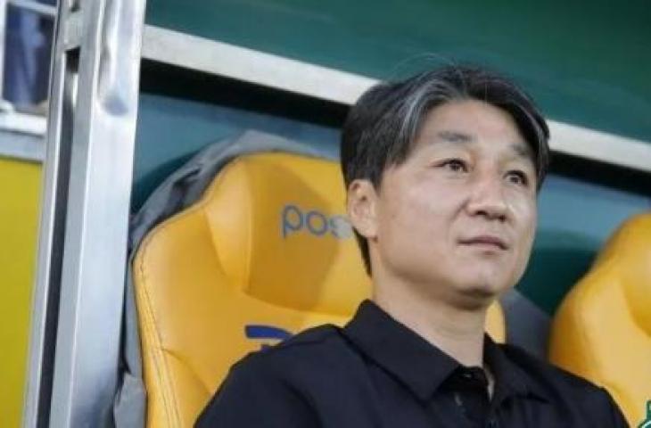 Eks pelatih Jeonnam Dragons, Jeon Kyung-jun. (Twitter/@KORFootballNews)