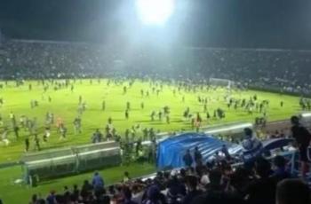 Kronologi Lengkap Kericuhan usai Laga Arema FC vs Persebaya Surabaya, Ini Alasan Polisi Tembak Gas Air Mata